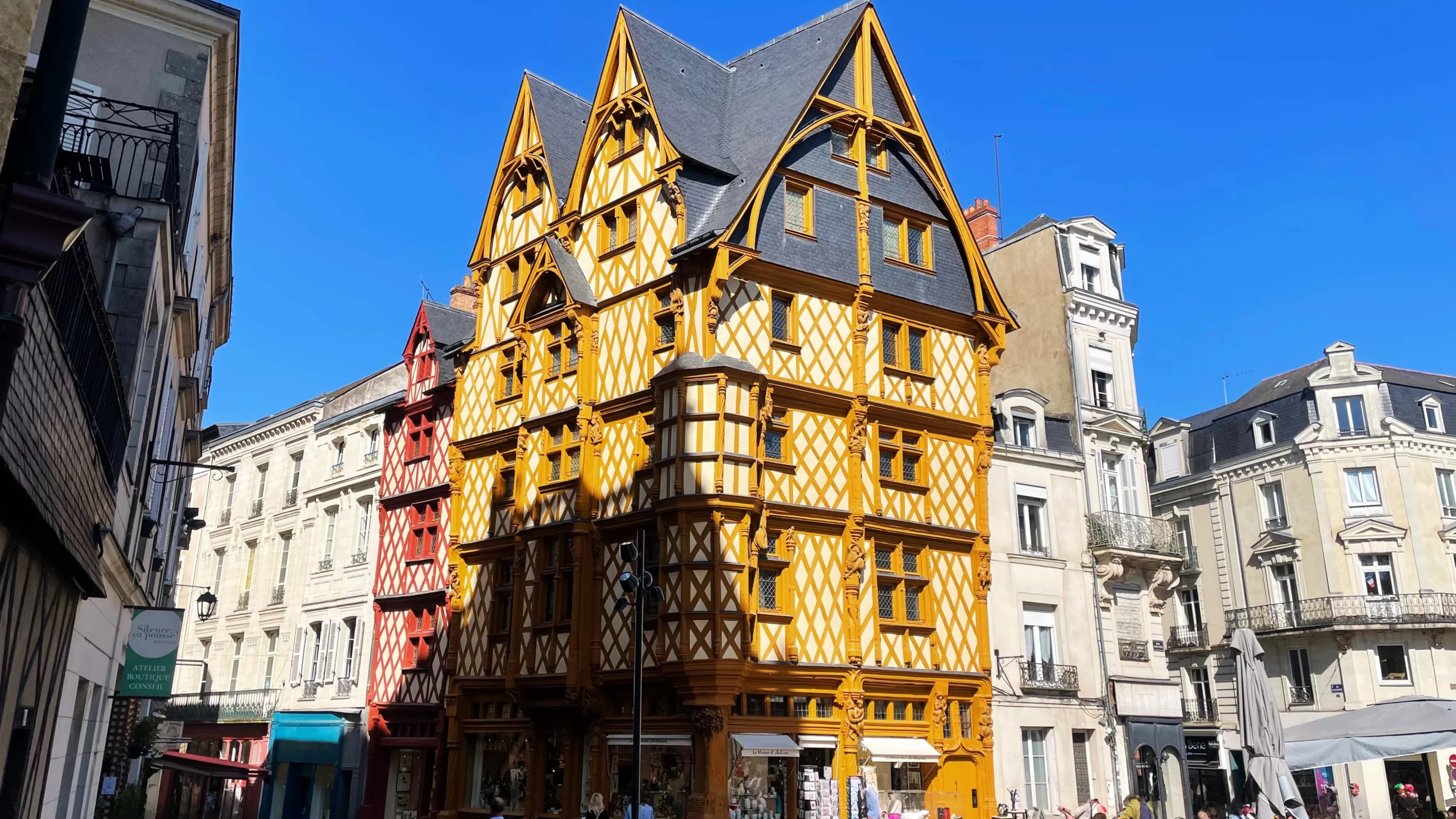 maison d'adam