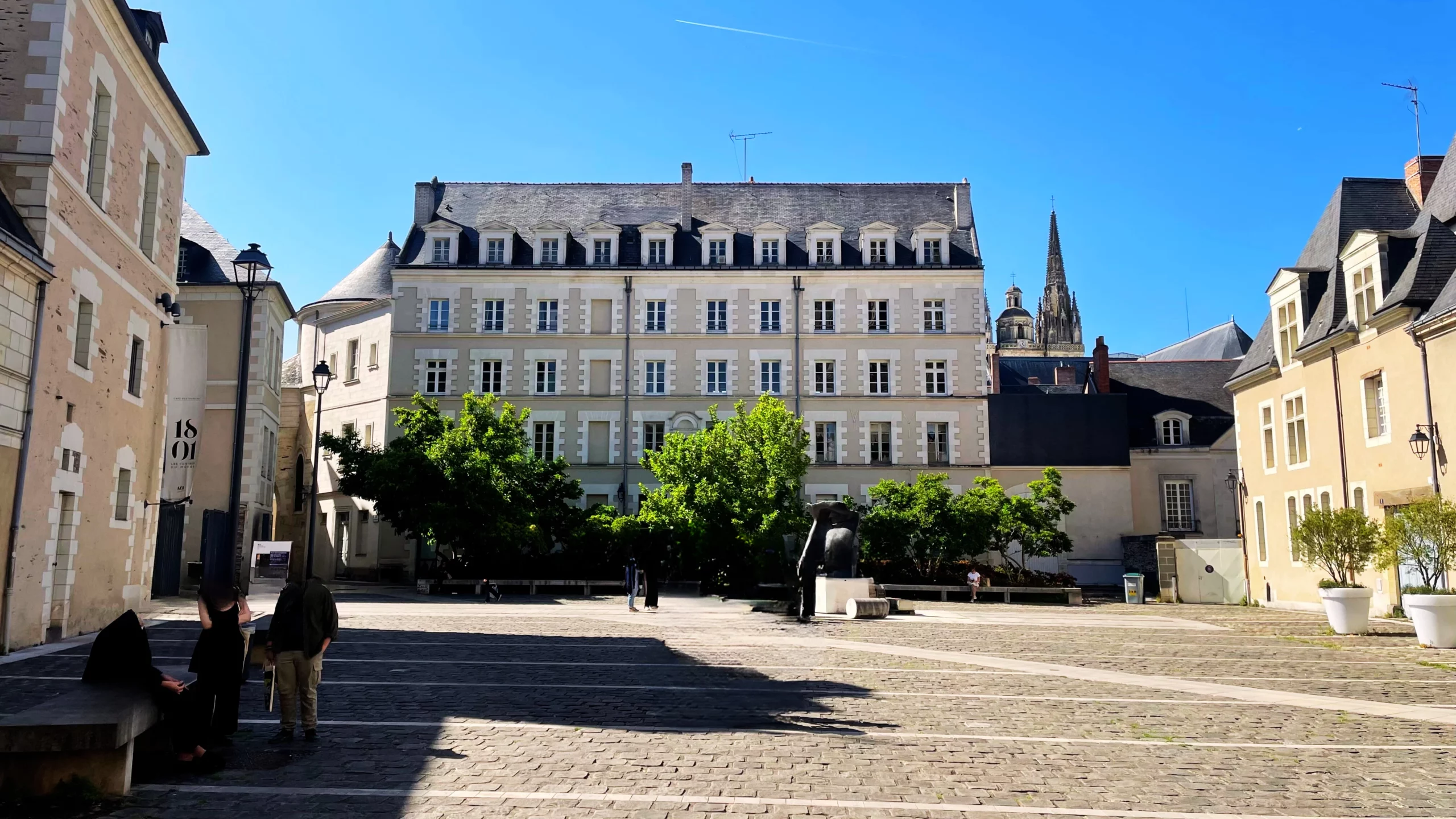 place saint éloi